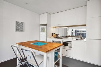 Melbourne Holiday Apartments At McCrae Docklands - Accommodation Noosa 34