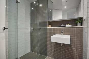 Melbourne Holiday Apartments At McCrae Docklands - Accommodation Noosa 35