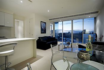 Gem Apartments - Accommodation Noosa 0