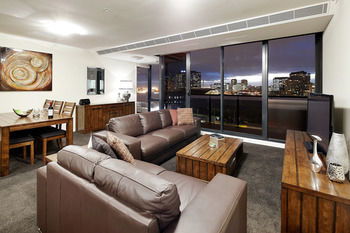 Gem Apartments - Accommodation Noosa 13