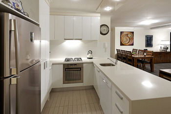 Gem Apartments - Accommodation Noosa 15