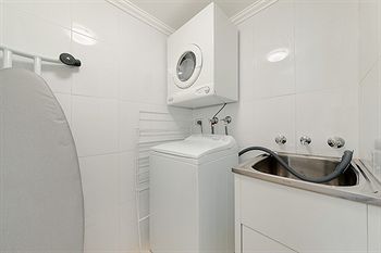 Wyndel Apartments - Herbert - Accommodation Noosa 3