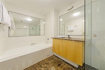 Wyndel Apartments - Shoremark - Accommodation Noosa 2