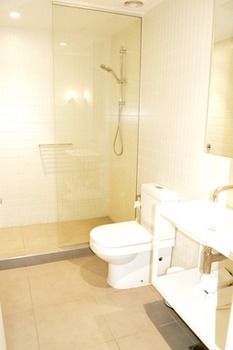 Apartments Melbourne Domain - South Melbourne - Accommodation Noosa 36