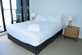 Apartments Melbourne Domain - South Melbourne - Accommodation Noosa 53