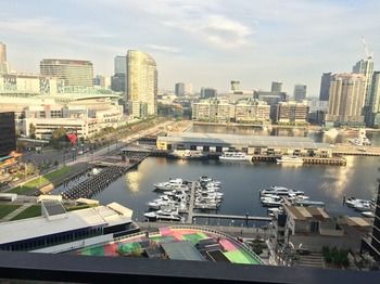 Apartments Melbourne Domain - Docklands - Accommodation Noosa 22