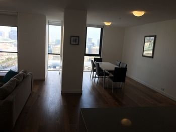 Apartments Melbourne Domain - Docklands - Accommodation Noosa 25