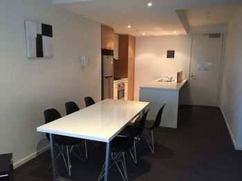 Apartments Melbourne Domain - Docklands - Accommodation Noosa 29