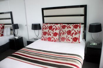 Apartments Melbourne Domain - Docklands - Accommodation Noosa 34