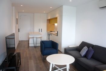 Apartments Melbourne Domain - Docklands - Accommodation Noosa 52