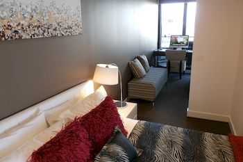Aura On Flinders Serviced Apartments - Accommodation Noosa 4