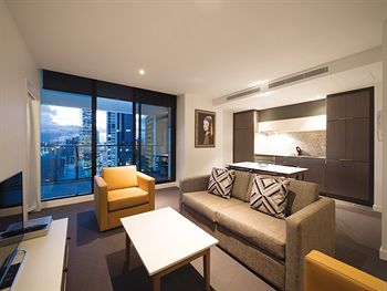 Oaks WRAP On Southbank - Accommodation Noosa 0