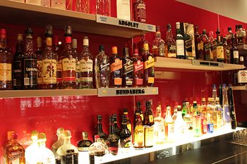 Matthew Flinders Hotel - Accommodation Noosa 14