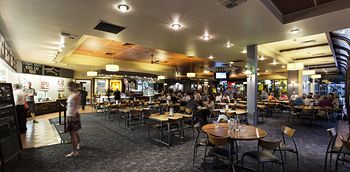 Matthew Flinders Hotel - Accommodation Noosa 18