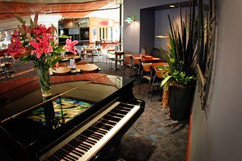 Matthew Flinders Hotel - Accommodation Noosa 26