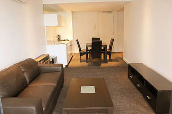 Guilfoyle Apartments - Accommodation Noosa 12