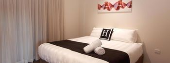 H Boutique Hotel - Accommodation Noosa 17