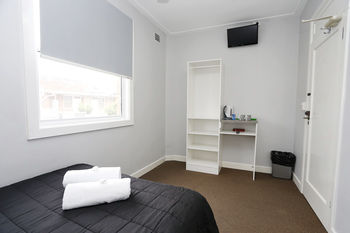The Lakes Hotel - Accommodation Noosa 10