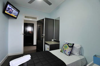 The Lakes Hotel - Accommodation Noosa 11