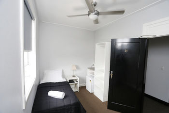The Lakes Hotel - Accommodation Noosa 13