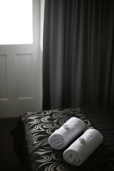 The Lakes Hotel - Accommodation Noosa 28