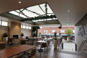 The Lakes Hotel - Accommodation Noosa 37