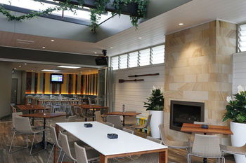 The Lakes Hotel - Accommodation Noosa 40