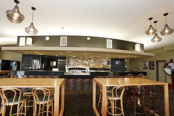 The Lakes Hotel - Accommodation Noosa 45