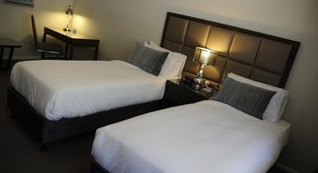 Riverside Oaks Golf Resort - Accommodation Noosa 7