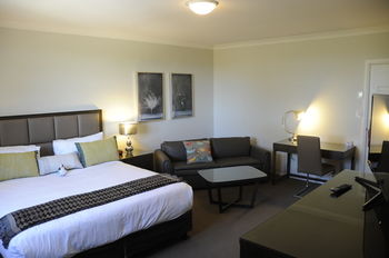 Riverside Oaks Golf Resort - Accommodation Noosa 14
