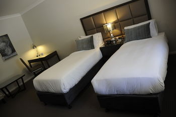 Riverside Oaks Golf Resort - Accommodation Noosa 22
