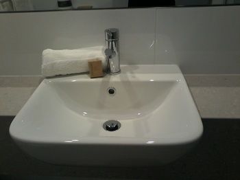 Dingley International Hotel - Accommodation Noosa 11