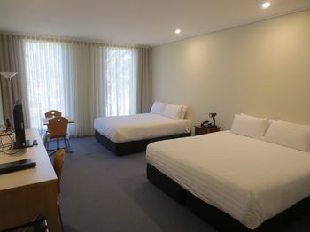 Dingley International Hotel - Accommodation Noosa 21