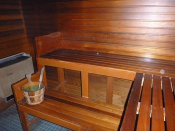 Dingley International Hotel - Accommodation Noosa 28