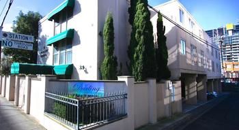 Darling Apartments - Accommodation Noosa 3