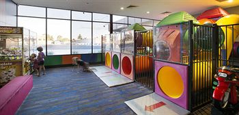 Meadow Inn Hotel-Motel - Accommodation Noosa 1