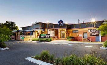 Meadow Inn Hotel-Motel - Accommodation Noosa 12