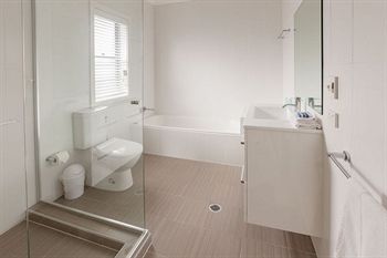 Everton Apartments - Accommodation Noosa 2