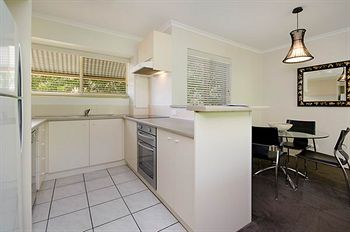 #2 Hastings Street - Accommodation Noosa 16