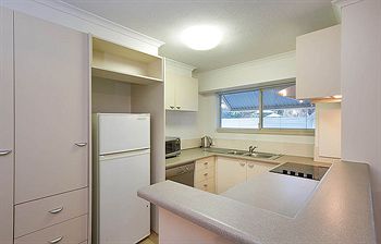 #2 Hastings Street - Accommodation Noosa 18
