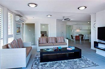 #2 Hastings Street - Accommodation Noosa 22