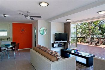#2 Hastings Street - Accommodation Noosa 24