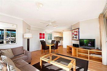#2 Hastings Street - Accommodation Noosa 26
