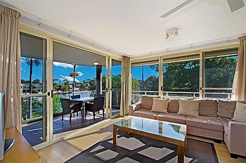 #2 Hastings Street - Accommodation Noosa 27