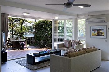 #2 Hastings Street - Accommodation Noosa 29