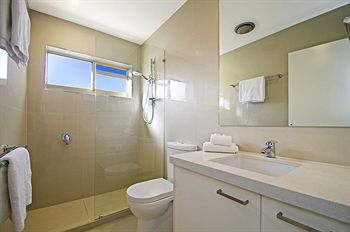 #2 Hastings Street - Accommodation Noosa 36