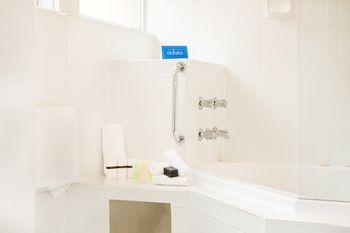 Adara East Melbourne - Accommodation Noosa 2
