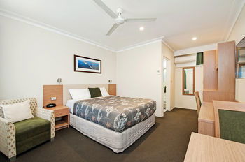 Colonial Terrace Motor Inn - Accommodation Noosa 21