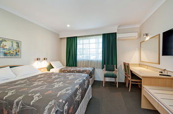 Colonial Terrace Motor Inn - Accommodation Noosa 28