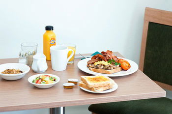 Colonial Terrace Motor Inn - Accommodation Noosa 51